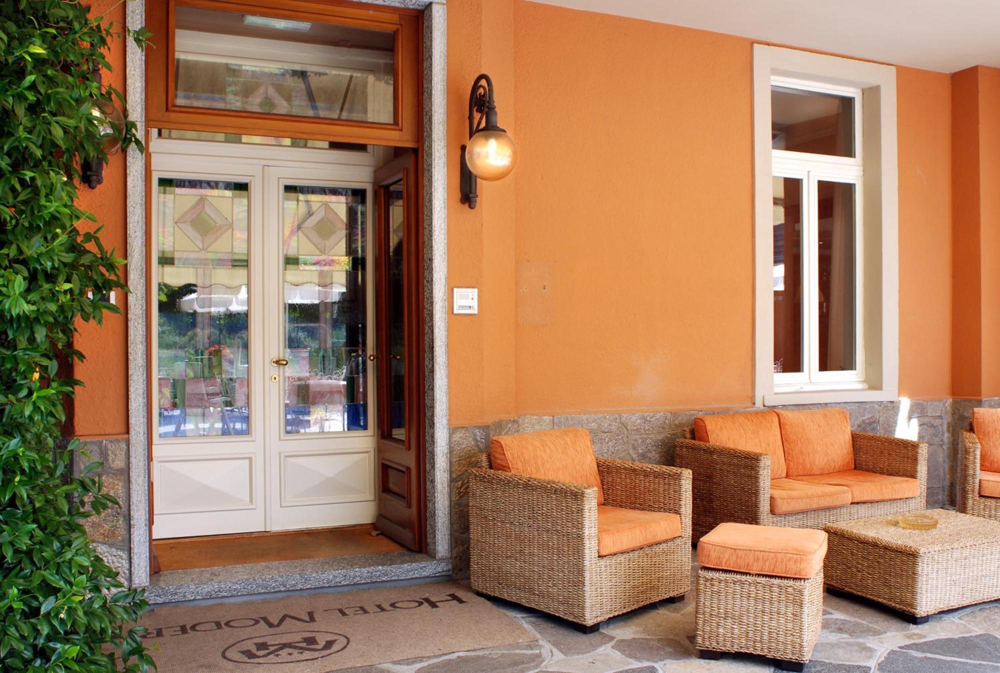 Hotel Moderno Premeno Exterior photo