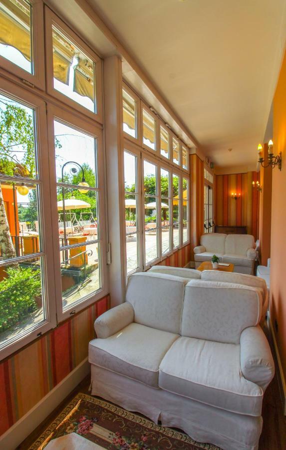 Hotel Moderno Premeno Exterior photo
